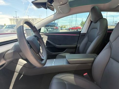 Used 2025 Tesla Model 3 Long Range AWD/4WD image 22