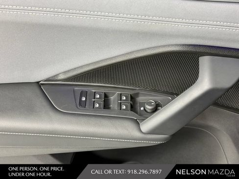 Used 2025 Volkswagen Tiguan SE R-Line AWD/4WD image 21