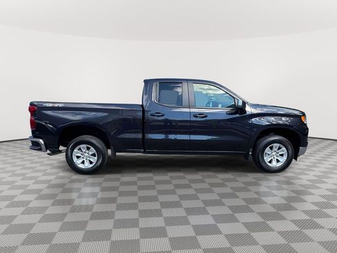 Used 2023 Chevrolet Silverado 1500 LT AWD/4WD image 8