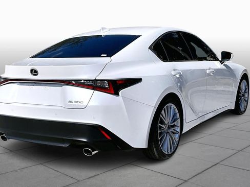 Used 2025 Lexus IS 300 w/ Premium Package RWD image 13