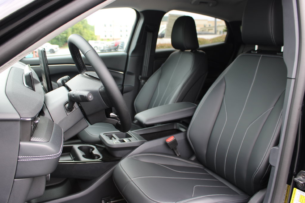 New 2026 Ford Mustang Mach-E Select w/ Comfort Package Lite RWD image 6