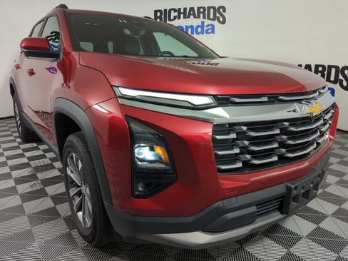 Used 2025 Chevrolet Equinox LT w/ Convenience Package II FWD image 6