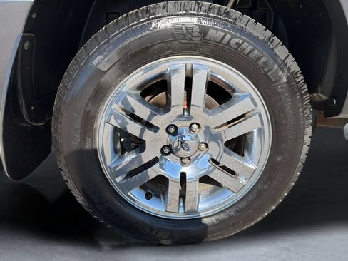 Used 2007 Ford Explorer Sport Trac Limited AWD/4WD image 28