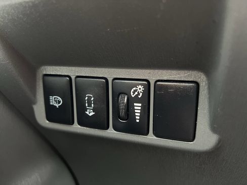 Used 2013 Toyota Prius V Five image 38