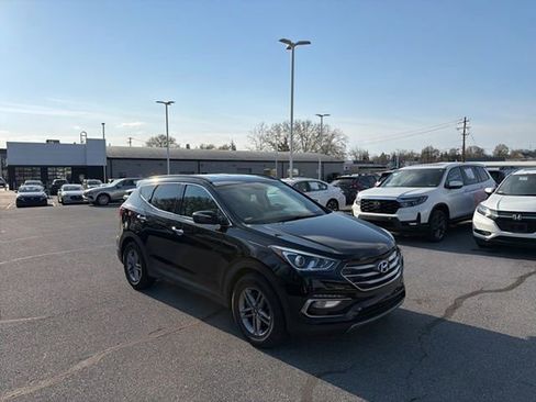 Used 2017 Hyundai Santa Fe Sport image 12