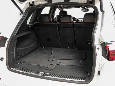 Used 2016 Porsche Cayenne GTS image 71