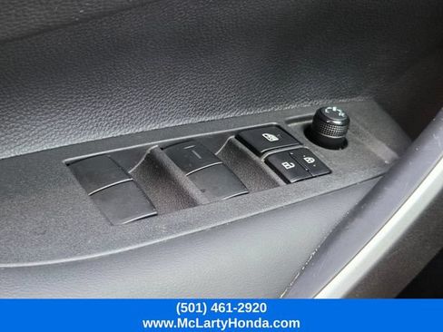 Used 2025 Toyota Corolla SE FWD image 31