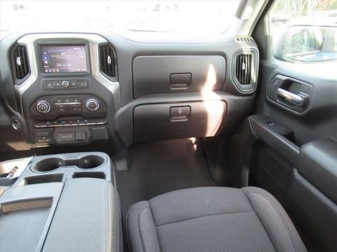 Used 2024 Chevrolet Silverado 1500 Custom image 14