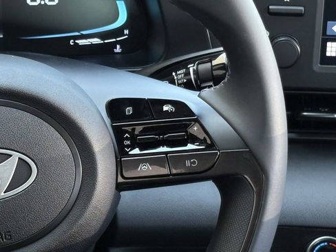 New 2025 Hyundai Elantra Sport image 14