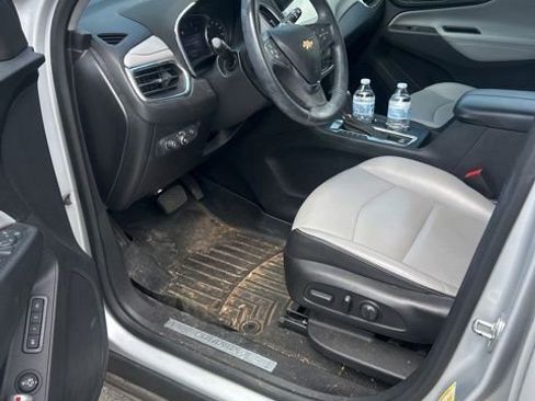 Used 2019 Chevrolet Equinox Premier image 3
