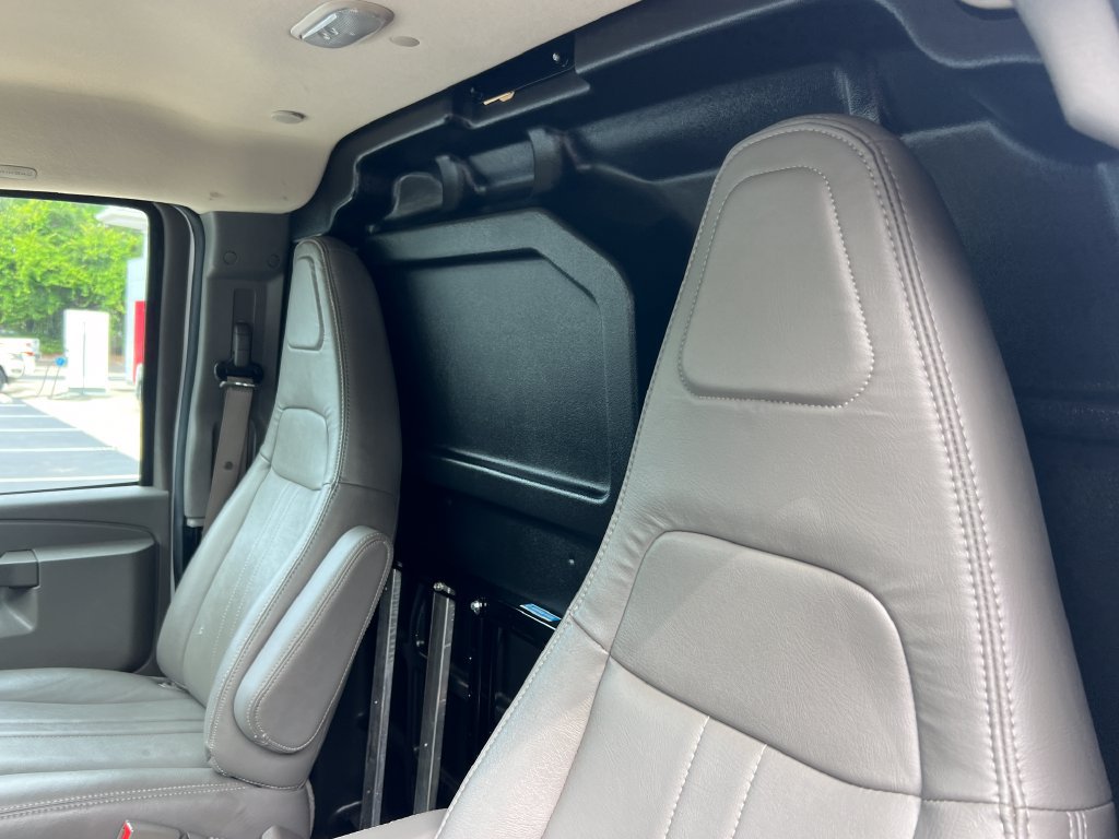 Used 2023 GMC Savana 2500 Extended w/ Driver Convenience Package RWD image 9
