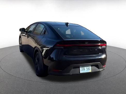 Used 2025 Toyota Prius LE image 15