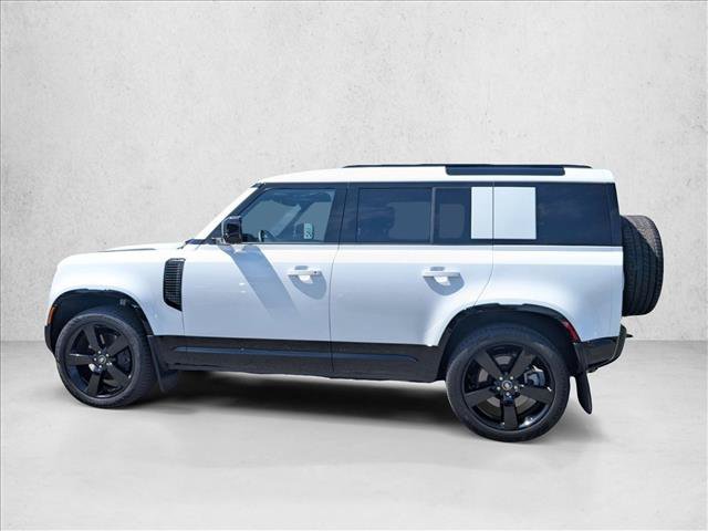 Used 2025 Land Rover Defender 110 X-Dynamic SE AWD/4WD image 9