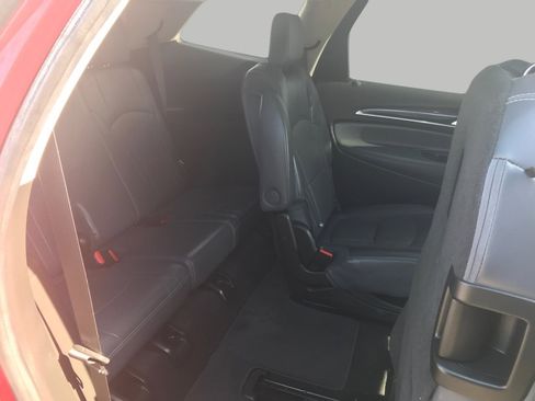 Used 2018 Buick Enclave Essence FWD image 27