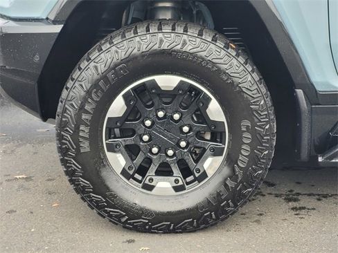 Used 2024 GMC Hummer EV 2X w/ Extreme Off-Road Package image 10