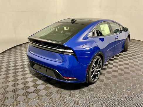 New 2025 Toyota Prius Plug-In Hybrid image 18