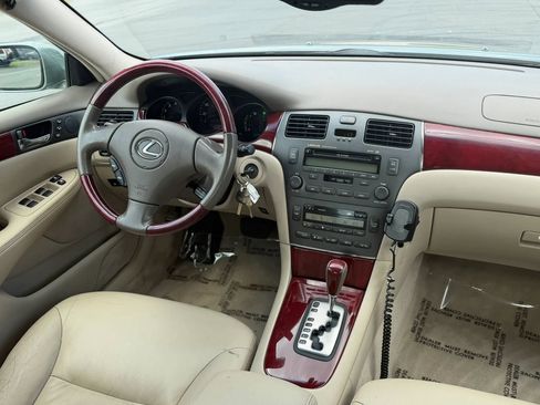 Used 2002 Lexus ES 330 FWD image 29