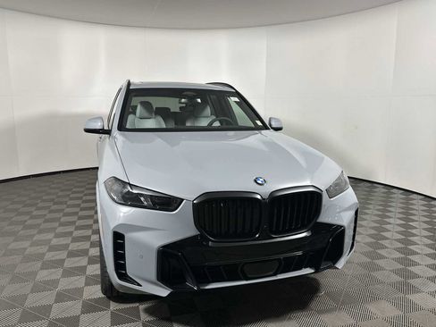 New 2026 BMW X5 xDrive40i w/ M Sport Package image 6