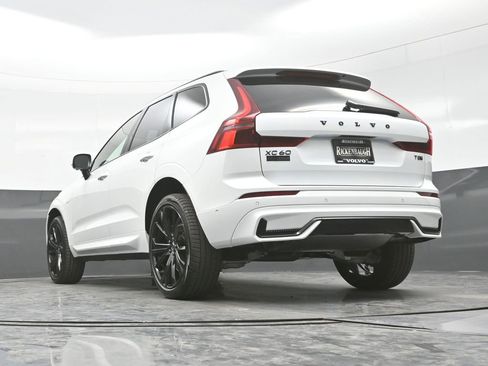 New 2026 Volvo XC60 T8 Ultra w/ Climate Package AWD/4WD image 28