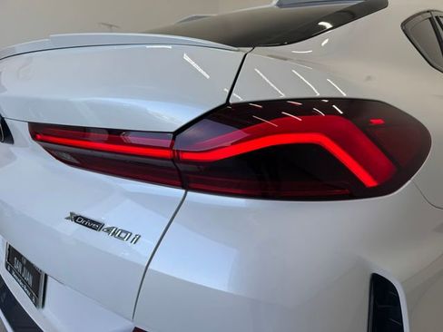 Used 2023 BMW X6 xDrive40i w/ M Sport Package image 32