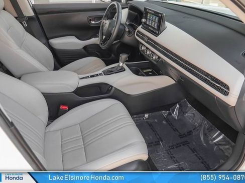 Certified 2024 Honda HR-V EX-L image 17