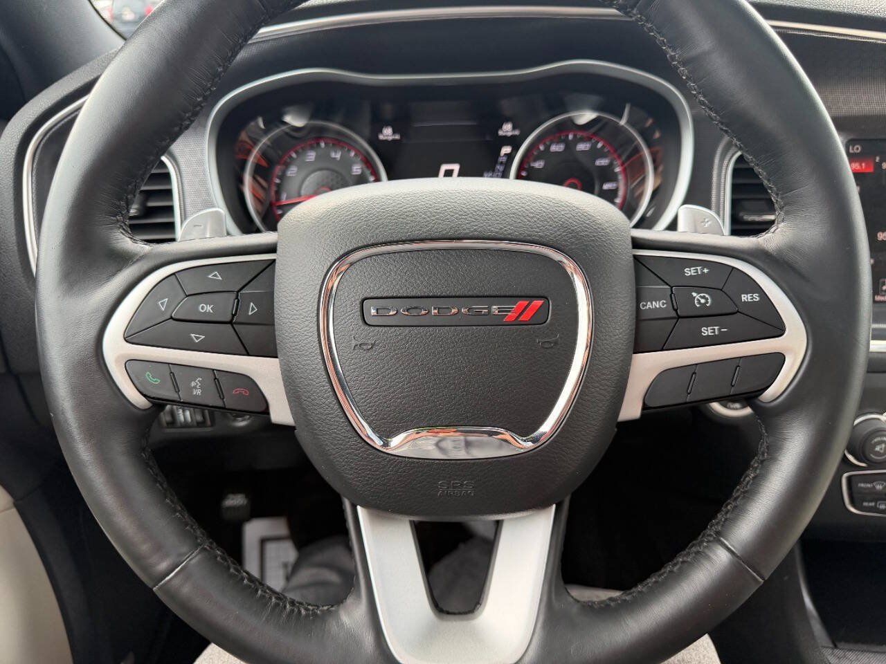 Used 2016 Dodge Charger SXT w/ AWD Plus Group image 17