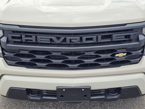 Used 2026 Chevrolet Silverado 1500 Custom RWD image 3