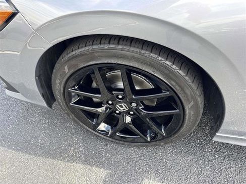 Used 2022 Honda Civic Sport image 12