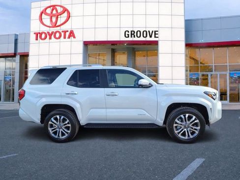 Used 2026 Toyota 4Runner Limited AWD/4WD image 7