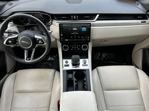 Used 2023 Jaguar F-PACE R-Dynamic S image 27