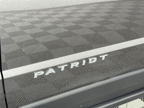 Used 2016 Jeep Patriot Latitude AWD/4WD image 10