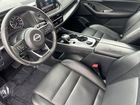 Used 2024 Nissan Rogue SV w/ SV Premium Package AWD/4WD image 9