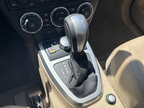 Used 2010 Land Rover LR2 HSE AWD/4WD image 13