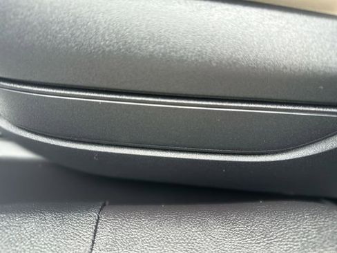 Used 2025 Lincoln Corsair FWD image 13