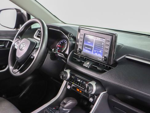 Used 2022 Toyota RAV4 XLE image 25