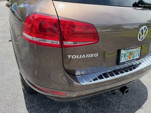 Used 2012 Volkswagen Touareg VR6 AWD/4WD image 21