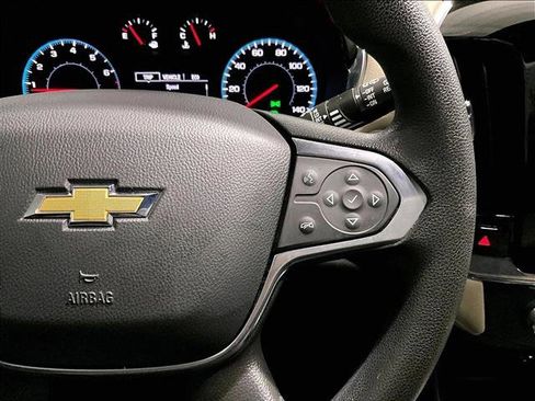 Used 2022 Chevrolet Traverse LS FWD image 21