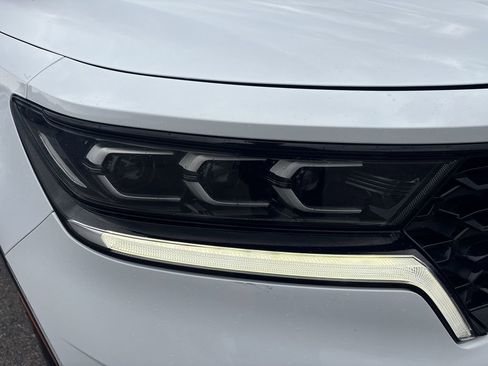 Used 2023 Kia Sorento SX image 27