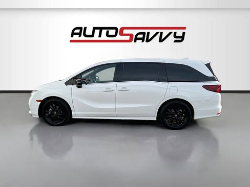 Used 2024 Honda Odyssey Sport image 4