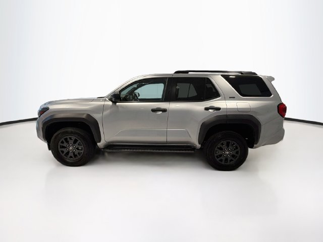 Used 2025 Toyota 4Runner SR5 AWD/4WD image 4