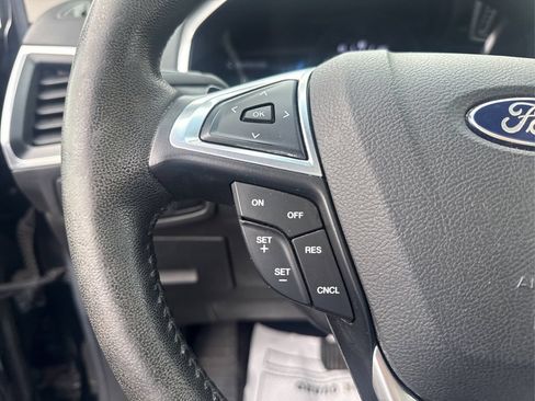 Used 2016 Ford Edge Titanium w/ Equipment Group 301A AWD/4WD image 29