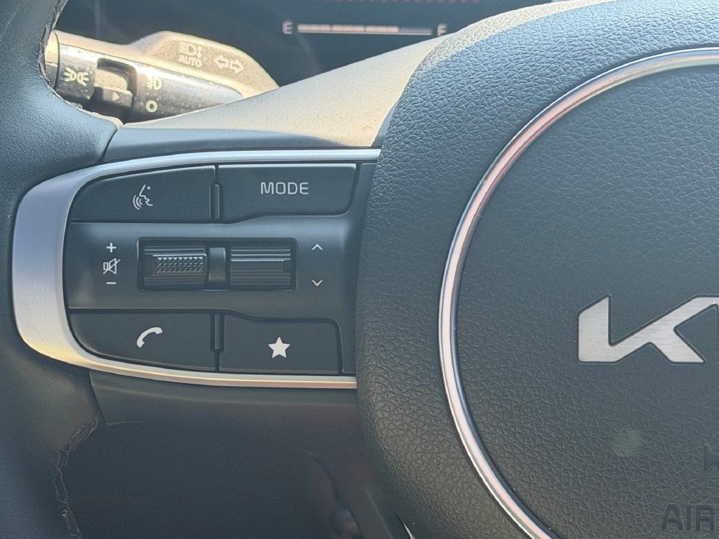 Used 2025 Kia K5 GT-Line w/ GT-Line Premium Package FWD image 13