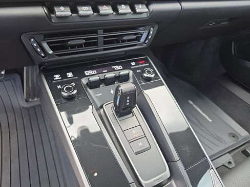 Used 2023 Porsche 911 Carrera 4S image 33