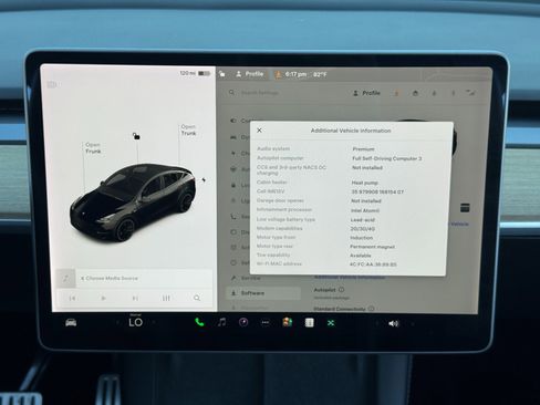 Used 2021 Tesla Model Y Performance image 33