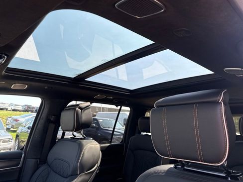 New 2026 Jeep Grand Wagoneer Summit AWD/4WD image 19