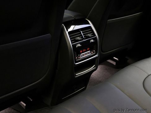 Used 2021 BMW X5 xDrive45e w/ Parking Assistance Package image 15