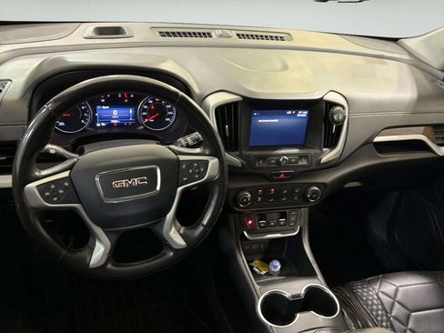 Used 2021 GMC Terrain SLE w/ Elevation Edition FWD image 12