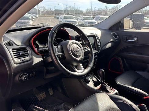 Used 2020 Jeep Compass Trailhawk w/ Cold Weather Group image 10