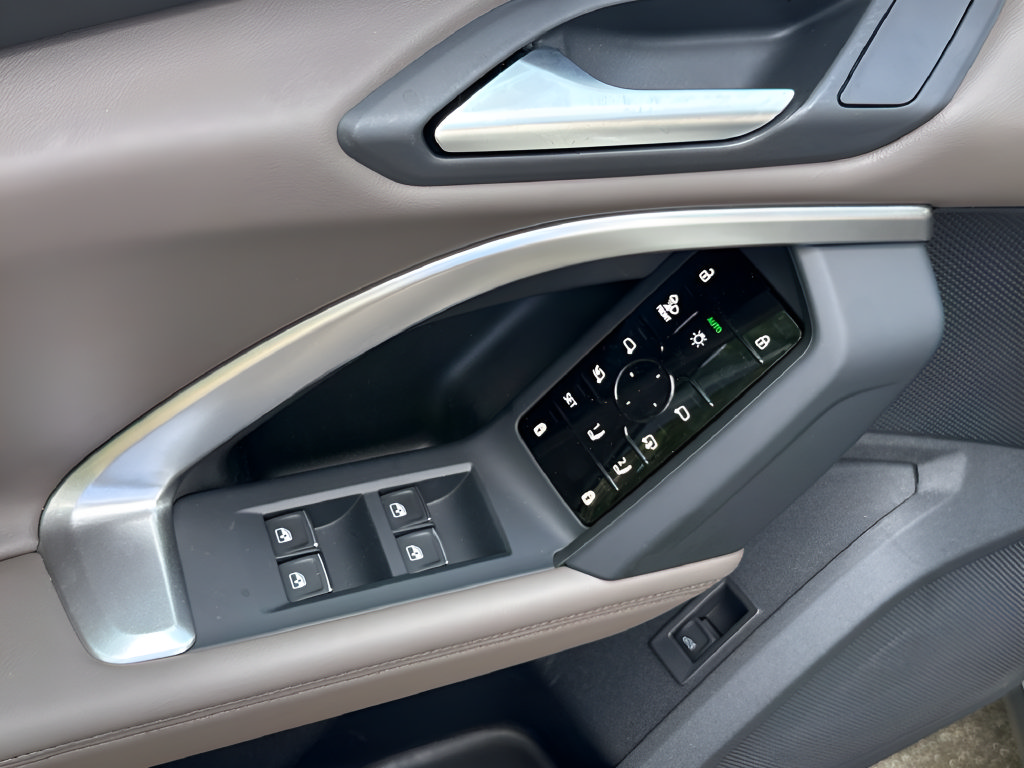 New 2026 Audi Q5 Premium Plus AWD/4WD image 10