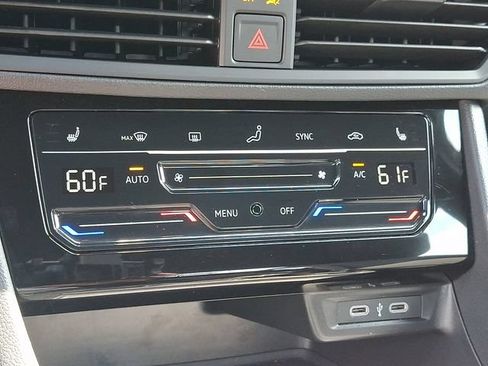 Used 2025 Volkswagen Jetta Sport FWD image 13